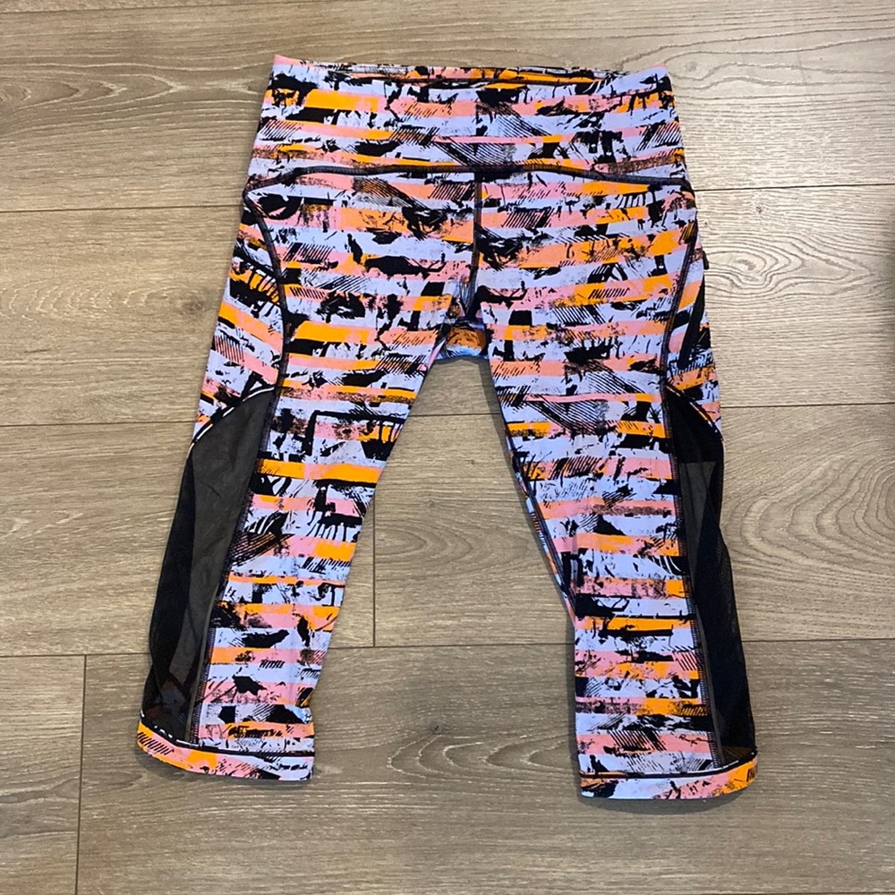 Lululemon Athletica multi colored Athletic Workout Capris Leggings 6
